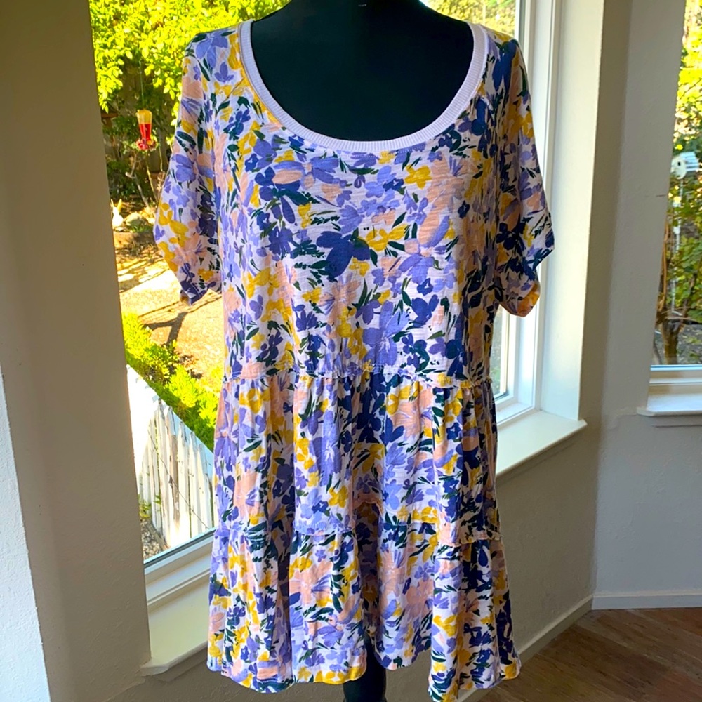 Torrid summer flower blouse🌼🌸